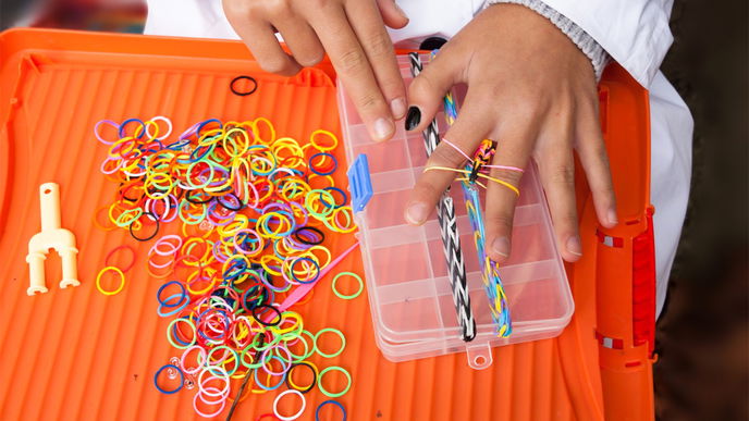Rainbow Loom Bänder