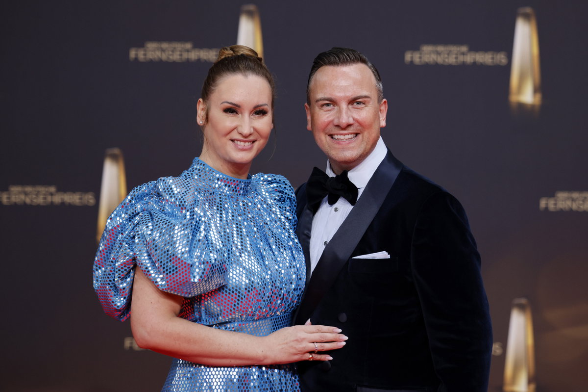 Tim Raue mit seiner Ehefrau Katharina Wolschner