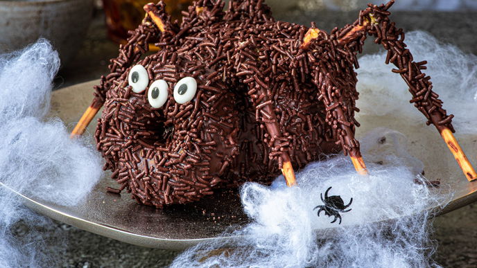 Spinnenkuchen: Rezept für lustigen Halloween-Snack