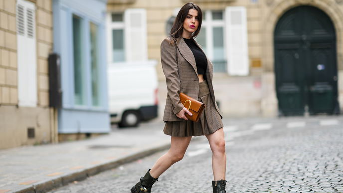 Wer Rock und Blazer SO kombiniert, ist im Herbst immer angesagt gestylt