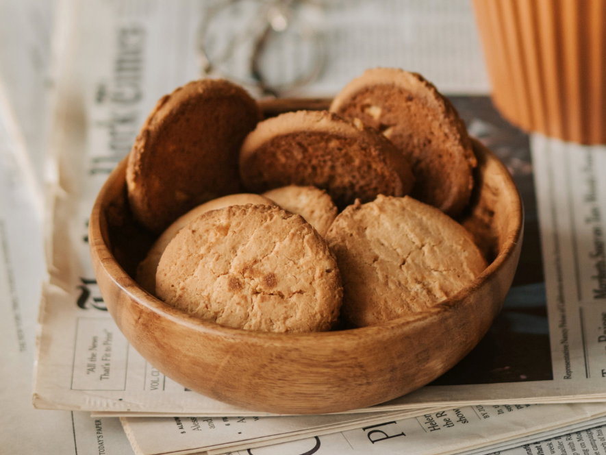 Herzhafte Plätzchen mit Parmesan und Oliven