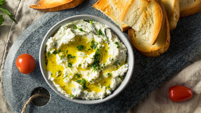 Whipped Feta: Das Rezept zum TikTok-Trend