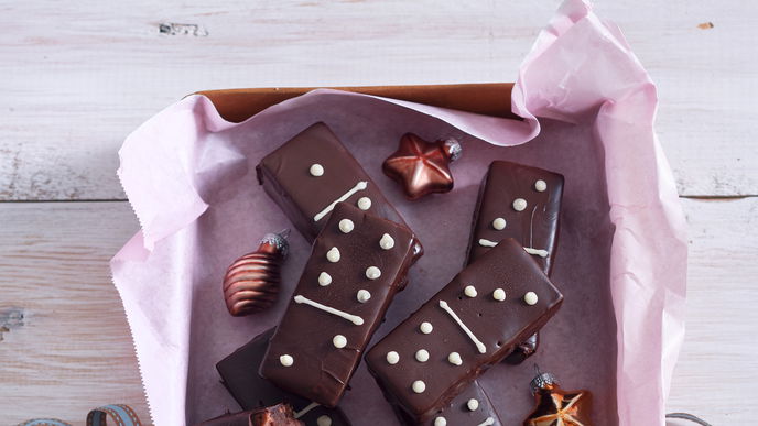 Leckeres und weihnachtliches Rezept für Dominosteine