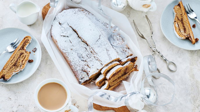 Gefüllter Kaffee-Stollen mit Nuss und Nougat
