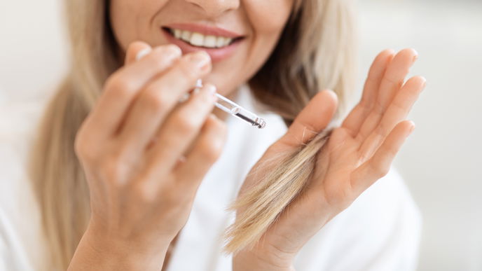 Die besten Drogerie-Öle gegen Haarbruch