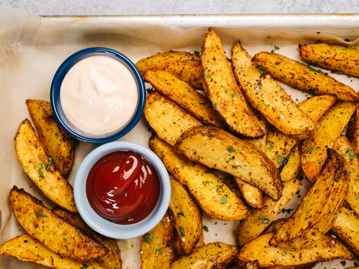 Kartoffelspalten aus dem Backofen