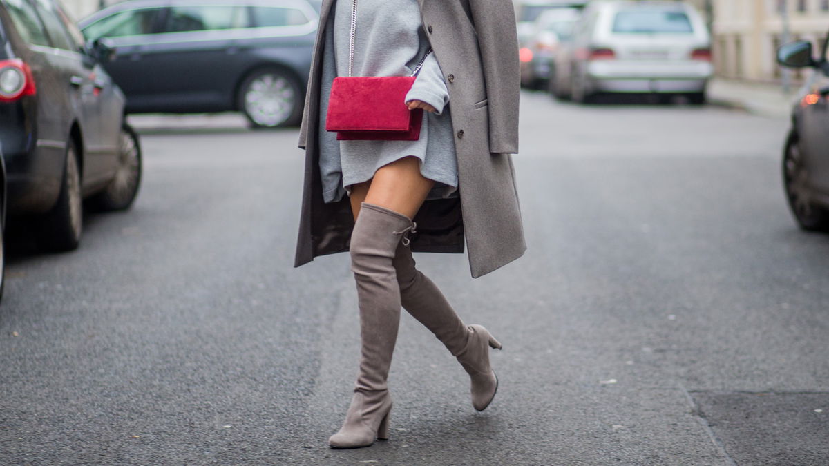 Diese trendy Overknees passen auch kleinen Frauen