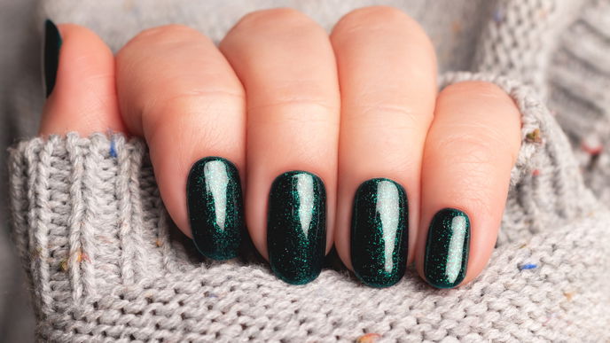 Velvet Nails sind unser liebster Nagel-Trend für den Winter