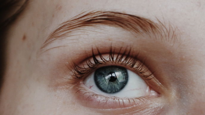 Statt Mascara: Mit diesem günstigen Produkt stylen jetzt alle ihre Wimpern