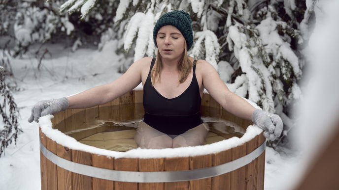 Ist Eisbaden gesund? Anleitung und Infos zum Trend