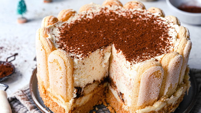 Weihnachtliches Rezept für Tiramisu-Zimt-Torte