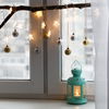 Weihnachtsdeko für das Fenster basteln: 6 besinnliche Ideen für die Feiertage