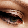 Zimt-Eyeliner ist der schönste Make-up-Trend für die Festtage