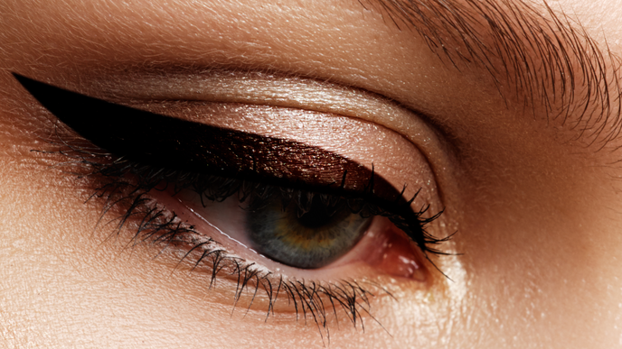 Zimt-Eyeliner ist der schönste Make-up-Trend für die Festtage