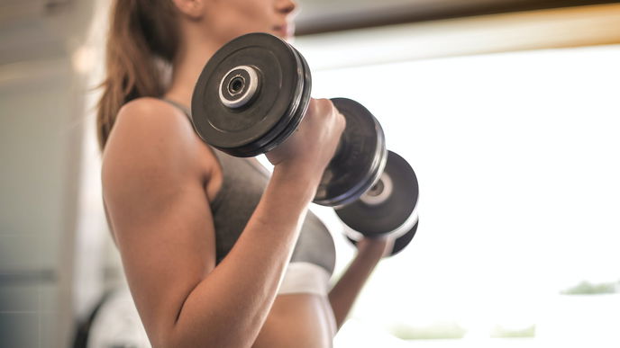 3 Fehler, die jeder Anfänger im Fitnessstudio macht