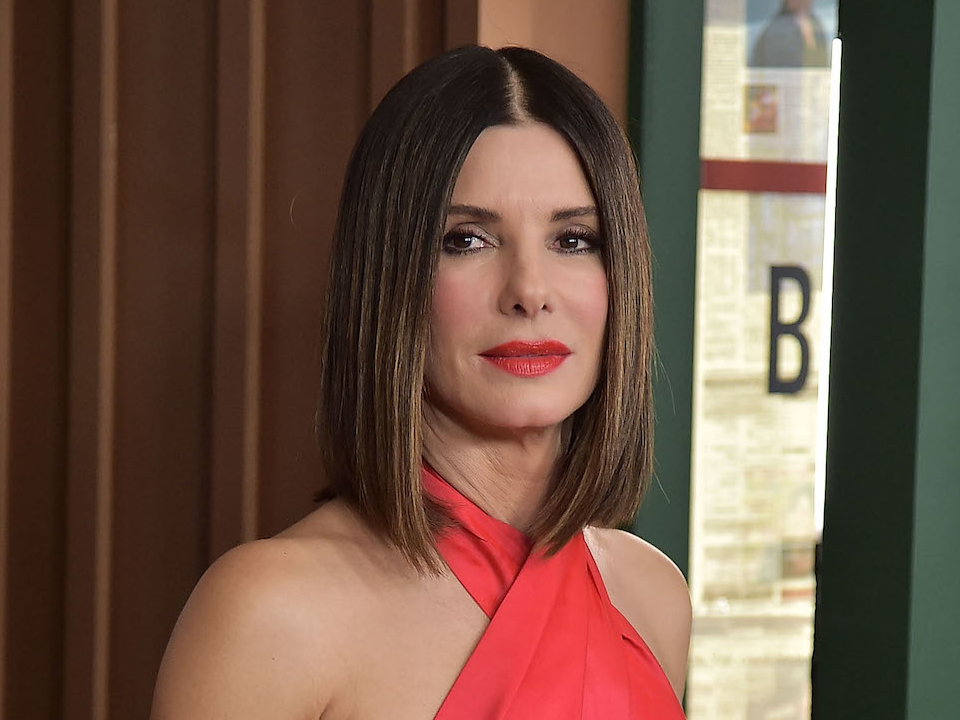 Sandra Bullock trägt einen langen Bob
