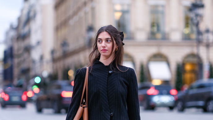 Chin Bangs sind DER Trend-Haarschnitt 2024