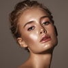 Glow-Make-up: Die besten Tipps und Produkte für ein junges Aussehen