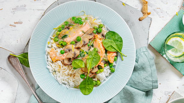  Lachs-Geschnetzeltes mit Senfsauce: Statt Hähnchen verwenden wir für dieses Rezept feinen Fisch