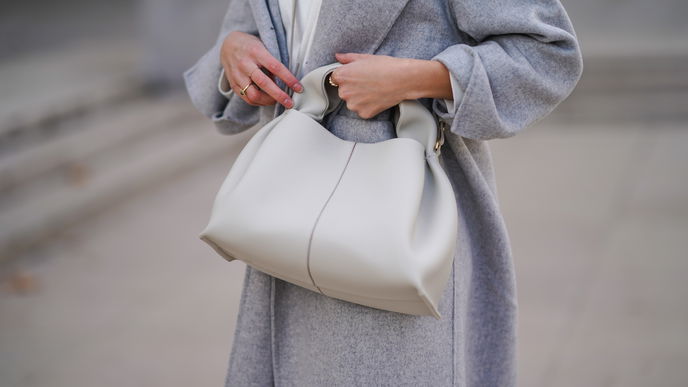 Taschen von Polène Paris sind DER Trend unter Minimalistinnen