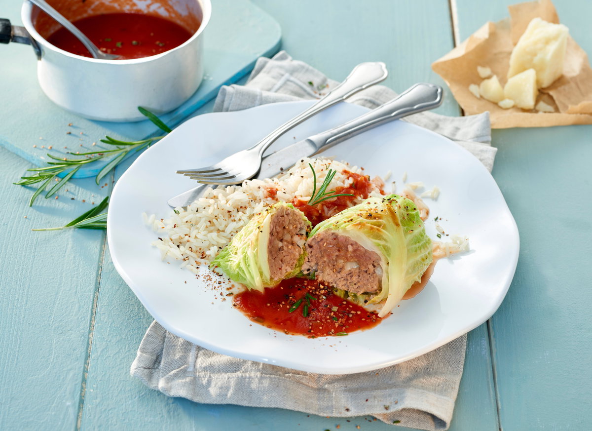 Wirsingroulade mit Hackfleischfüllung