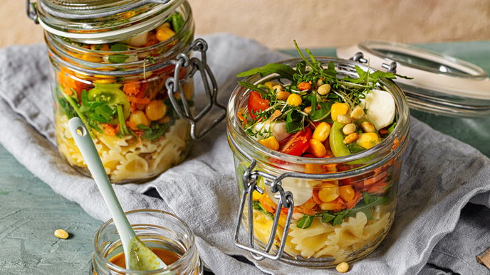 Bunter Nudelsalat: Das perfekte Rezept zum Mitnehmen