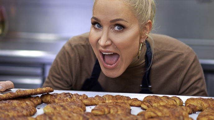 Janine Kunze: Gemeinsam mit POCO backt sie für den guten Zweck
