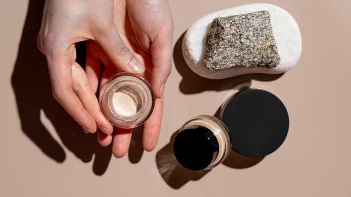 Für einen perfekten Teint: So finden Sie die richtige Concealer-Farbe