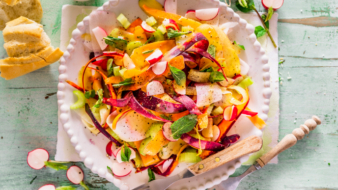 Das Auge isst schließlich mit: Bunter Möhrensalat mit Orangensaft-Dressing