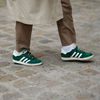 Statt Weiß: Sneaker haben 2024 diese Farbe