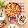 Penne al Pomodoro: Unser schnelles Pasta-Rezept schmeckt mediterran & kommt aus der Toskana