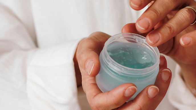 Protease ist DER Geheimtipp-Wirkstoff für jugendliche Haut