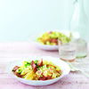 Rezept für Rhabarber-Pasta mit gebratenem Zander