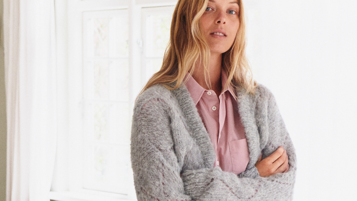 Top-Down-Strickjacke in einem Stück stricken: Mit dieser Anleitung gelingt es selbst Anfängerinnen