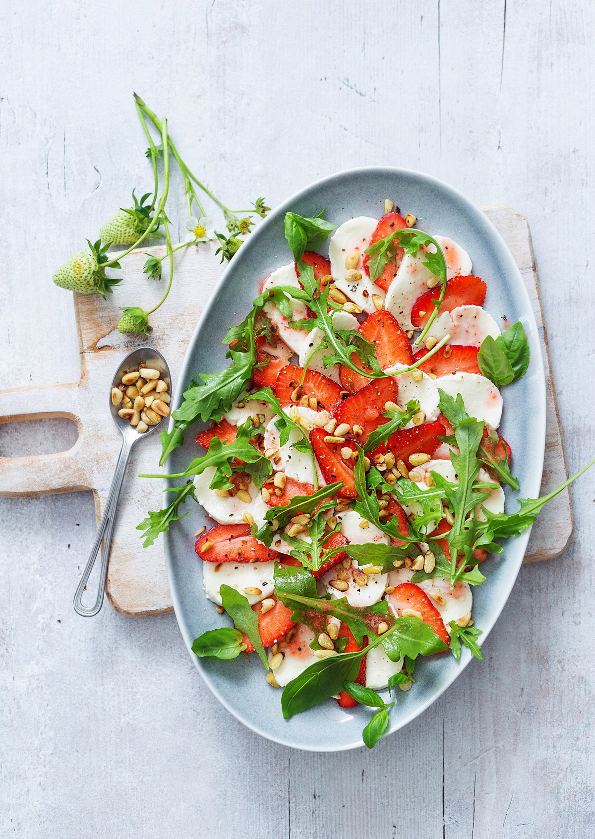 Erdbeer-Mozzarella-Carpaccio