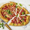 Rezept für pikante Tomaten-Erdbeer-Pizza 