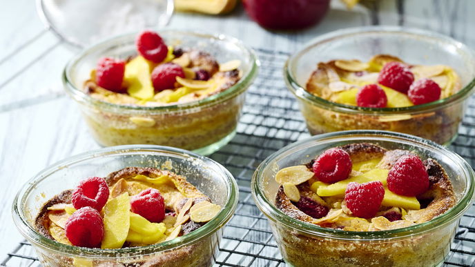 Rezept für Ricotta-Auflauf mit Mango und Himbeeren