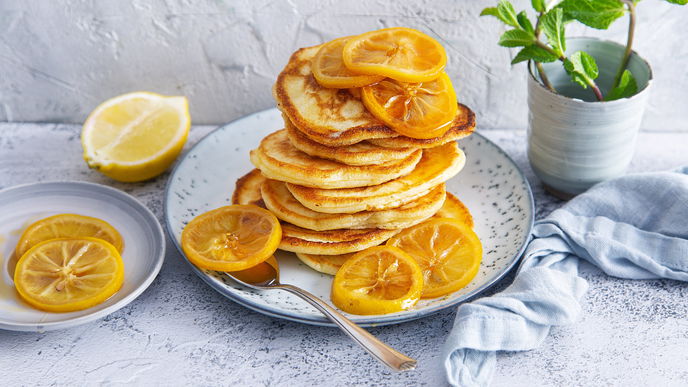 Rezept für Ricotta-Pancakes mit karamellisierten Zitronen