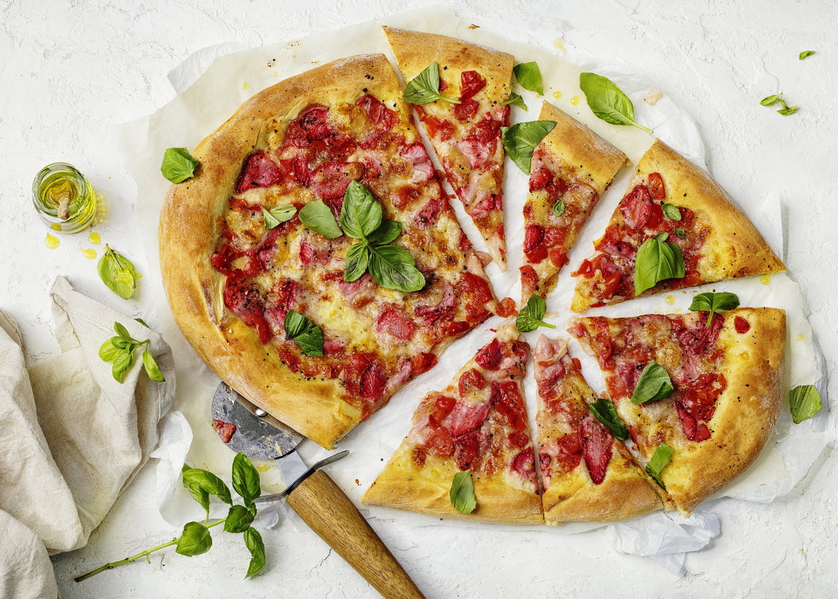 Pikante Tomaten-Erdbeer-Pizza