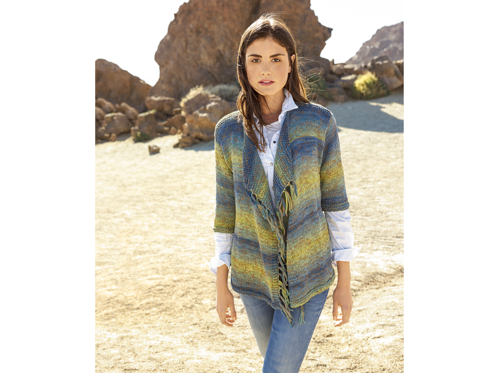Model in Sommerjacke im Western-Look