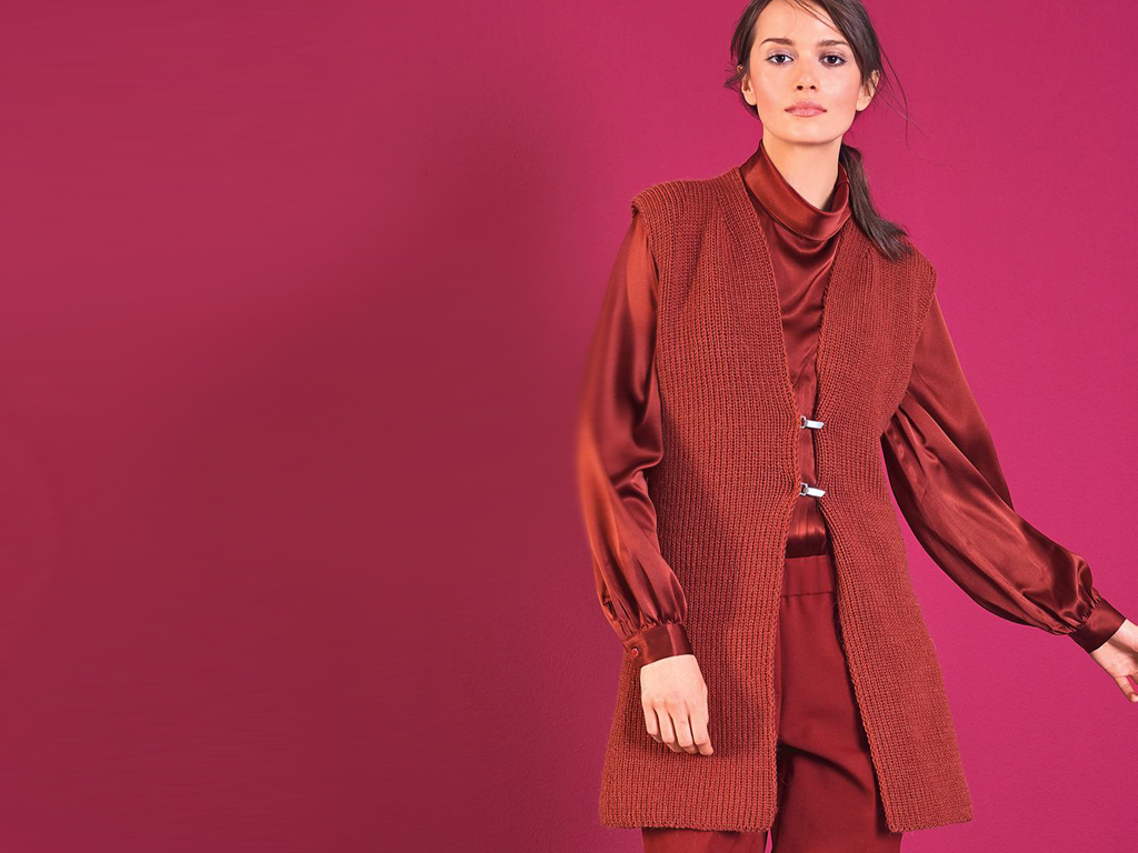 Model in Sommerjacke im Westen-Stil