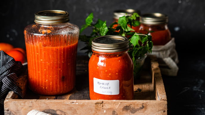 Tomaten einkochen: Anleitung und Rezept für eine richtig leckere Tomatensauce