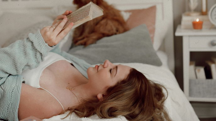Bed Rotting: Darum kann der Self-Care-Trend gefährlich für die Psyche sein
