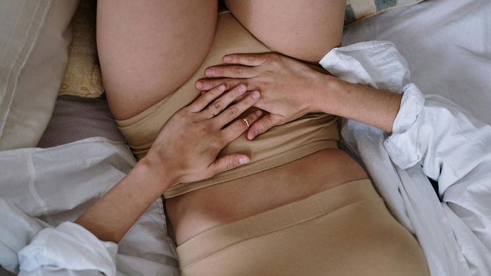 Endometriose operieren: Alles, was Sie als Betroffene und Angehörige wissen müssen