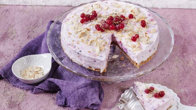 Rezept für Beeren-Mascarpone-Torte mit Amarettini