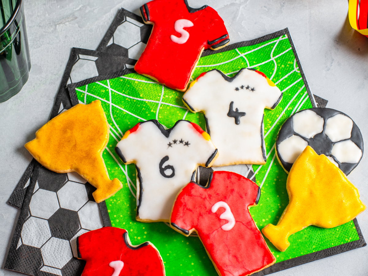 Fußball-Kekse backen