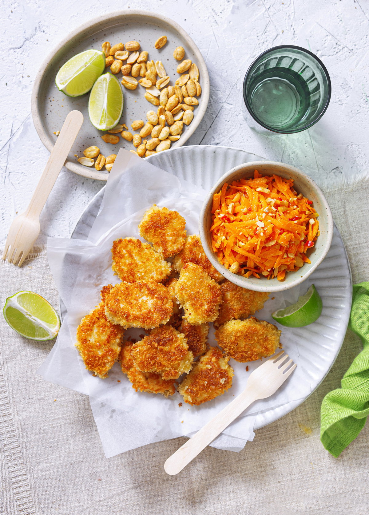 Hähnchen-Nuggets mit Möhrensalat