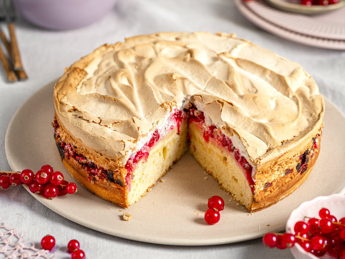 Rührkuchen mit Johannisbeeren