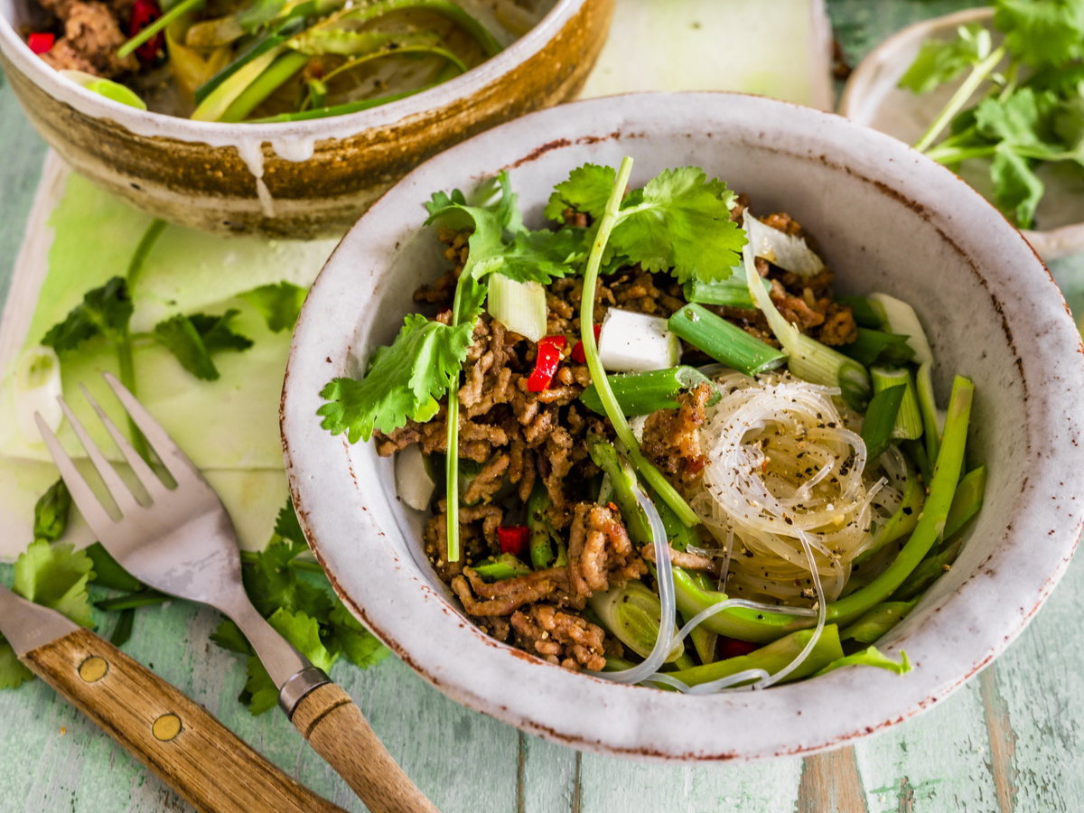 Lauwarmer Glasnudelsalat