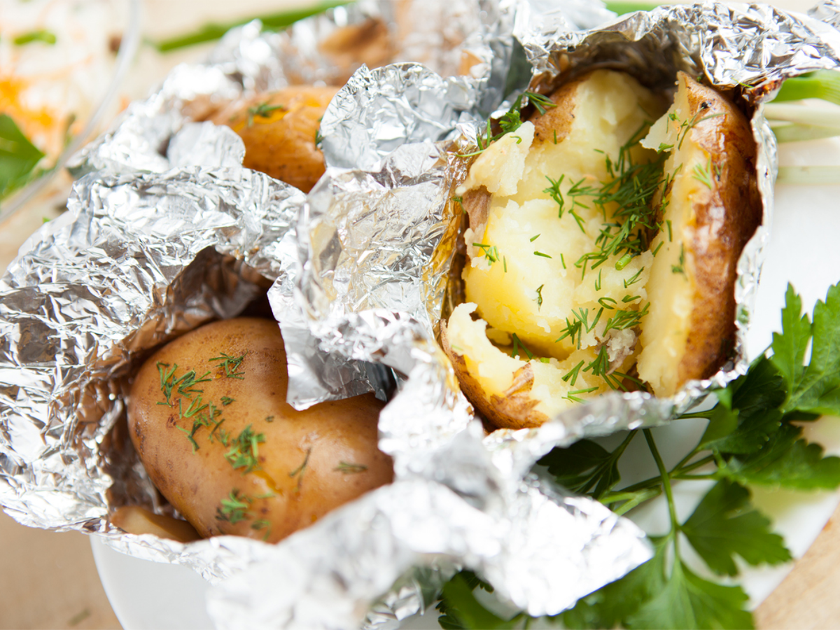Gegrillte Folienkartoffel